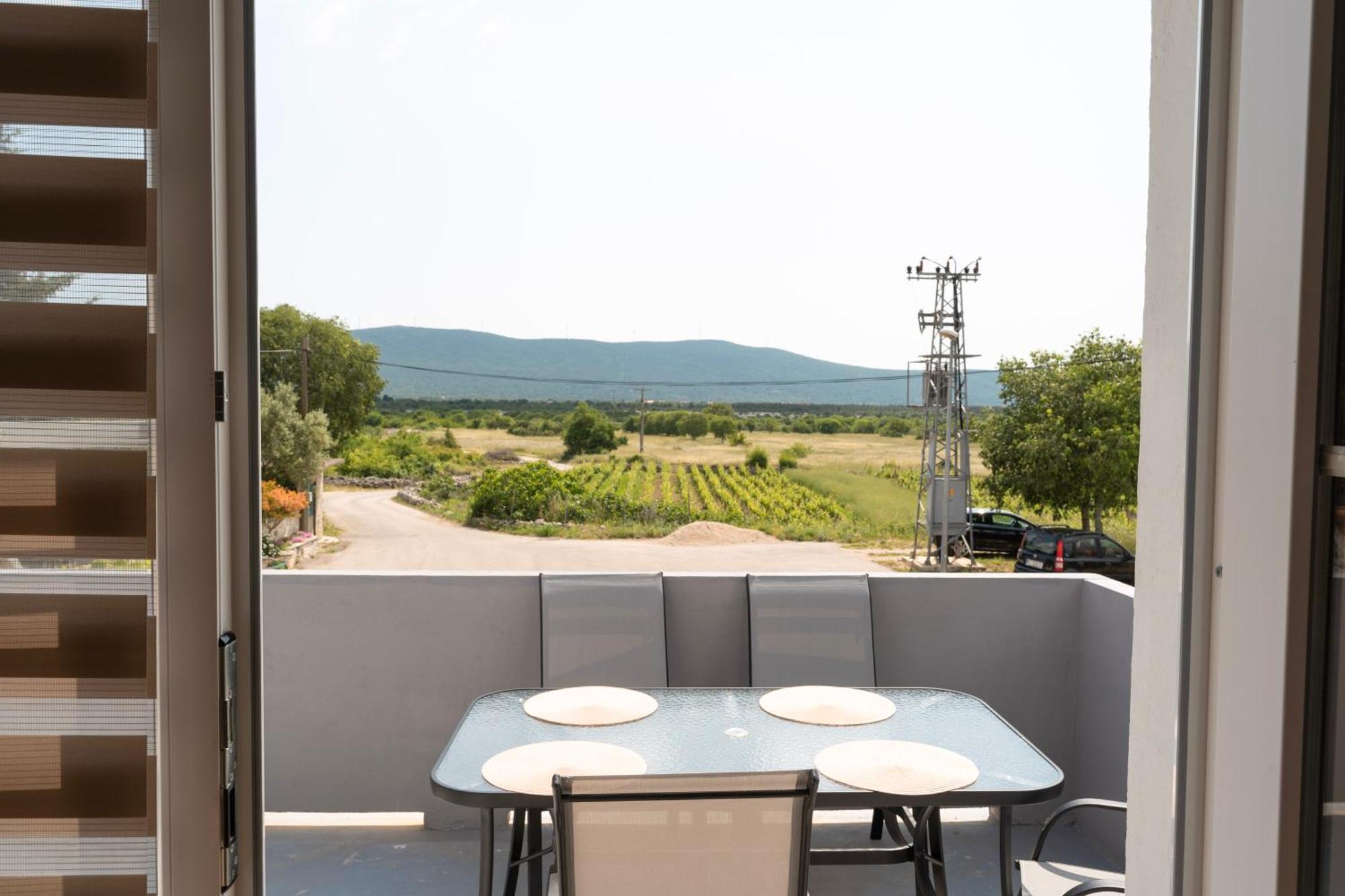 Pave&Ema Apartman Konjevrate Екстер'єр фото